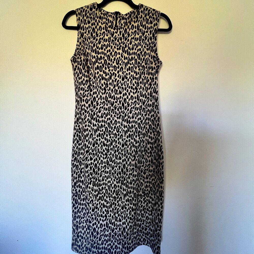Speigal Sleeveless Leopard Print Dress